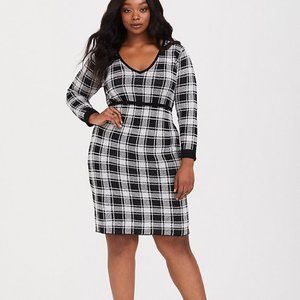 Torrid Plaid body con sweater dress, stretchy and comfy